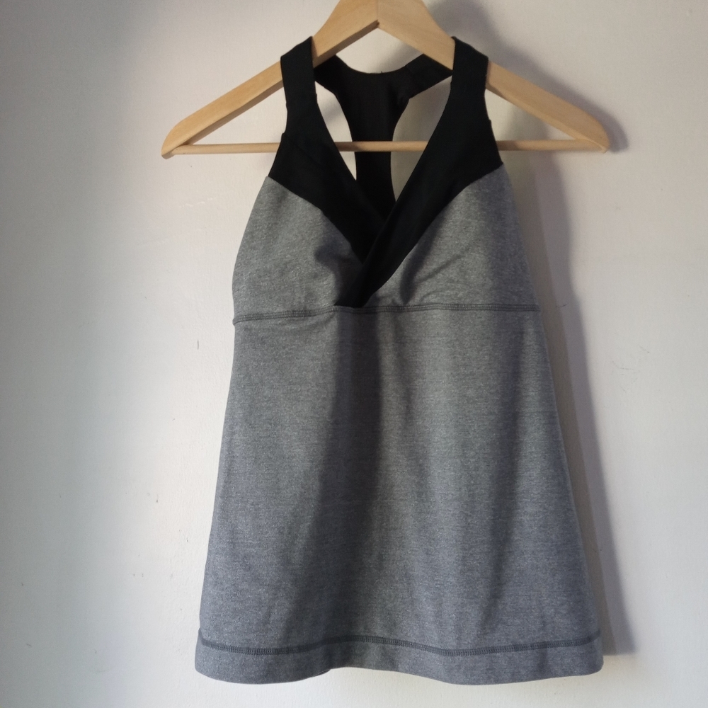 Lululemon 6 Deep Breath Tank Top